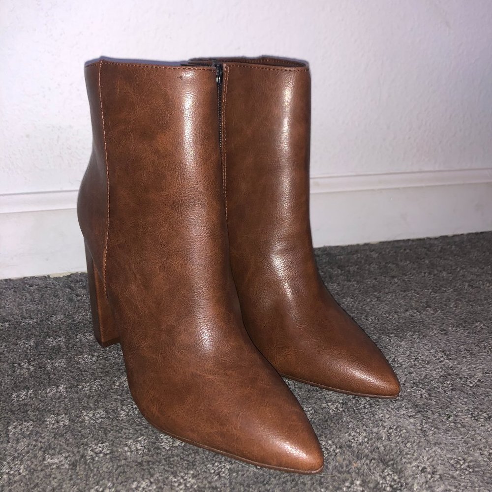 New Rosamund Brown Block Heeled Bootie (size 8.5) - Picture 2 of 12